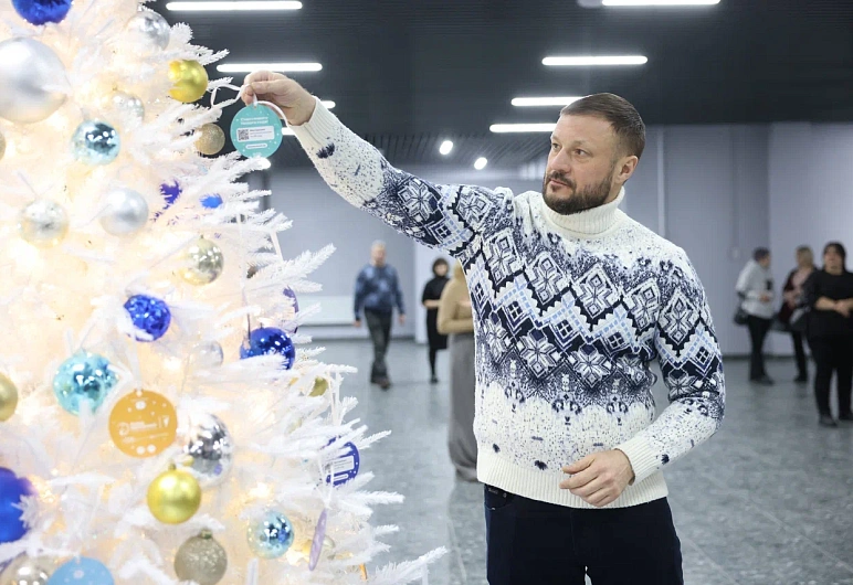 В Челябинске прошла благотворительная акция «Ёлка желаний»